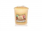 Yankee Candle Vanilla cupcake (3)